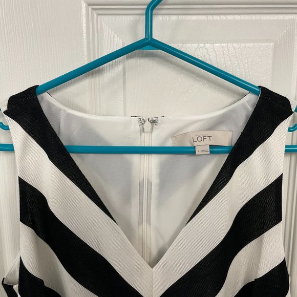LOFT black & white striped dress, size 4 - Picture 3 of 6